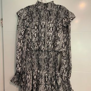 LIKE NEW- endless rose dress